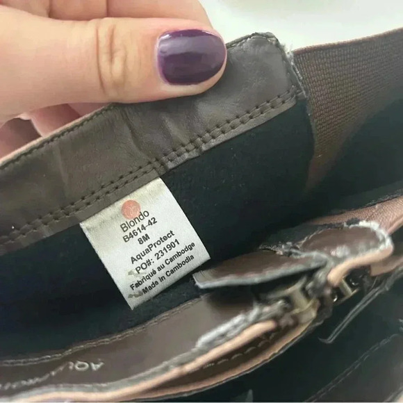 Blonde boots 8 - Picture 6 of 7